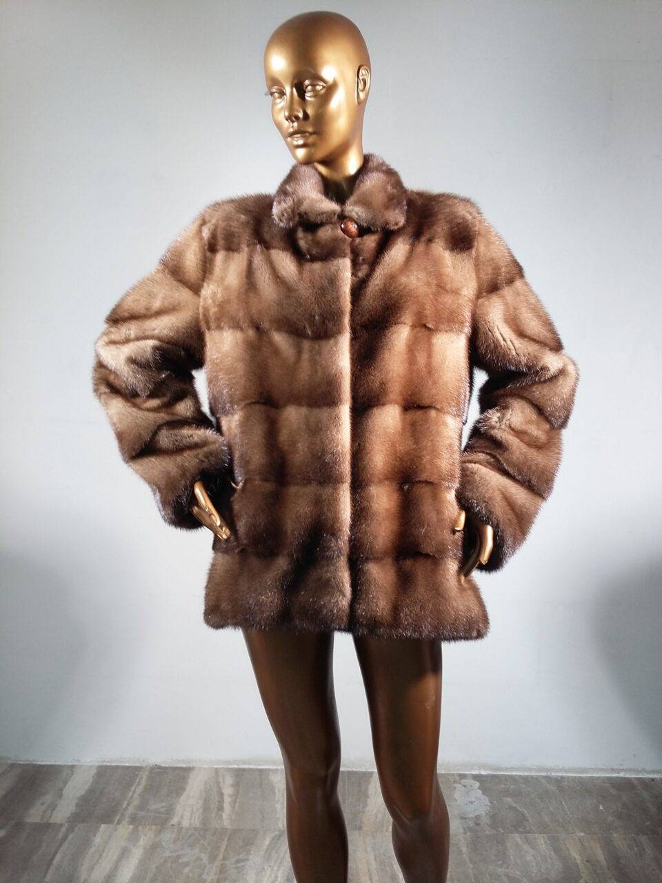 Real Fur Pastel Mink fur Jacket with Collar and style Horizontal