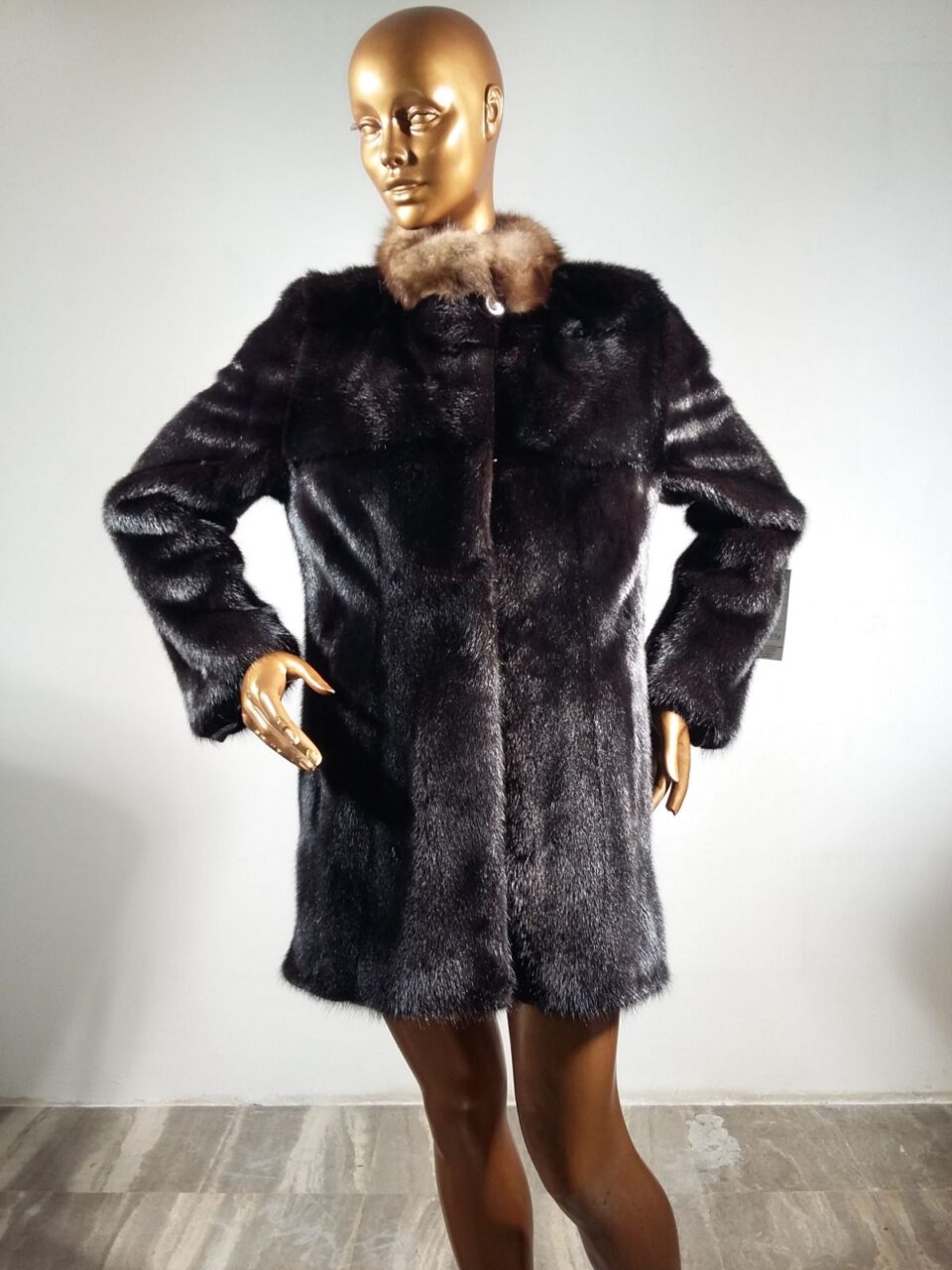 Real Fur Black Mink Fur Jacket with Sable Fur Collar
