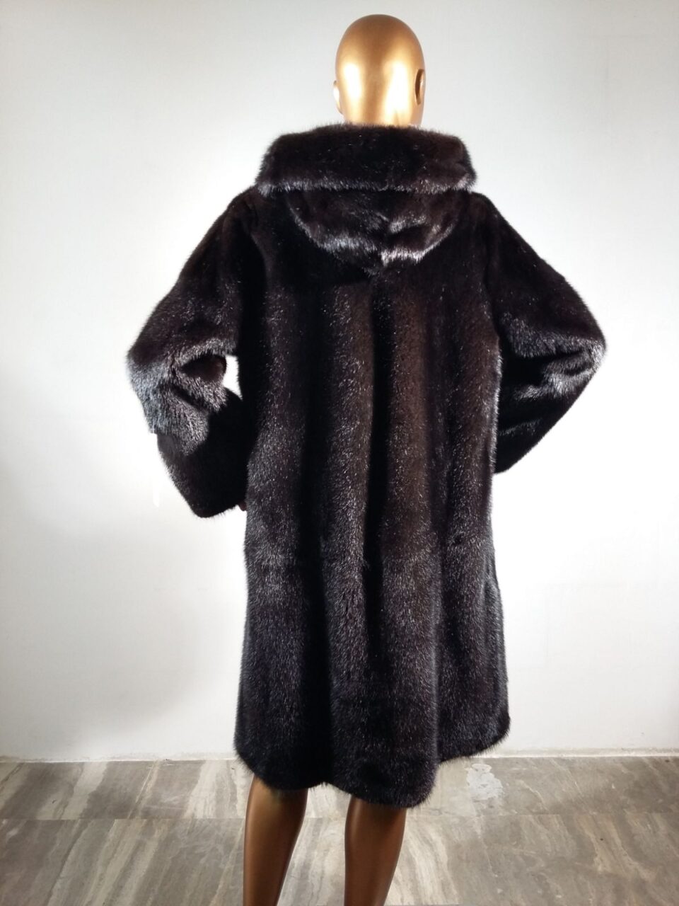 Real Fur Black Mink Fur Coat with Hood